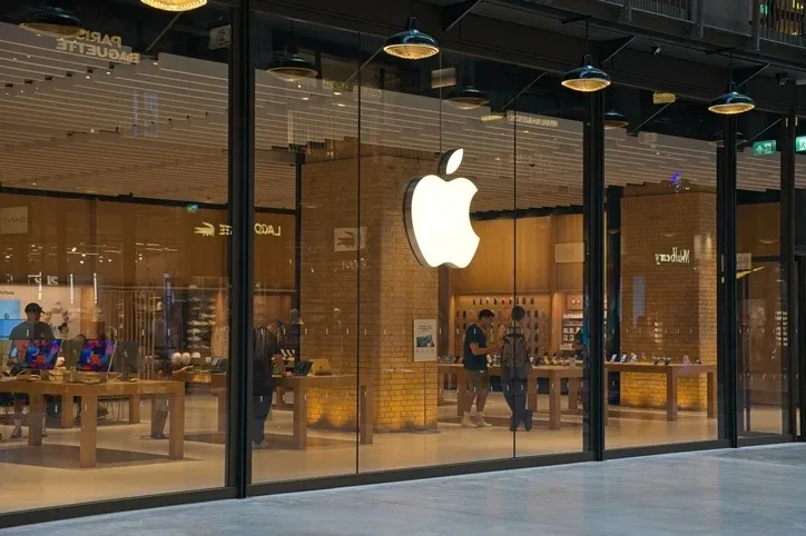 Apple, iPhone'ların Türkiye fiyatına zam yaptı