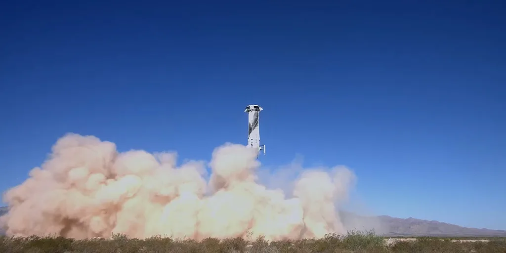 Blue Origin, 2 yıl aradan sonra ilk insanlı uzay misyonunu gerçekleştirdi