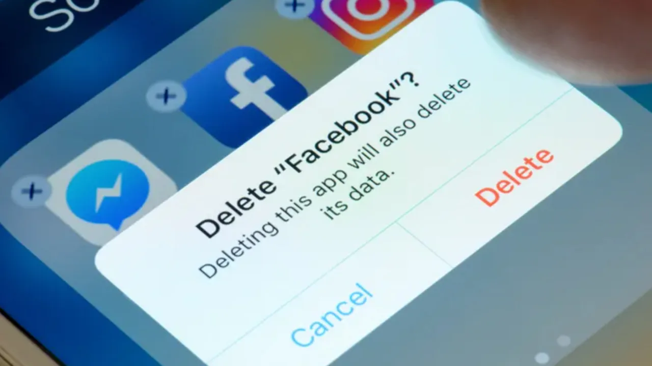 En çok silinmek istenen uygulamalardan birisi de Facebook En çok silinmek istenen uygulamalardan birisi de Facebook