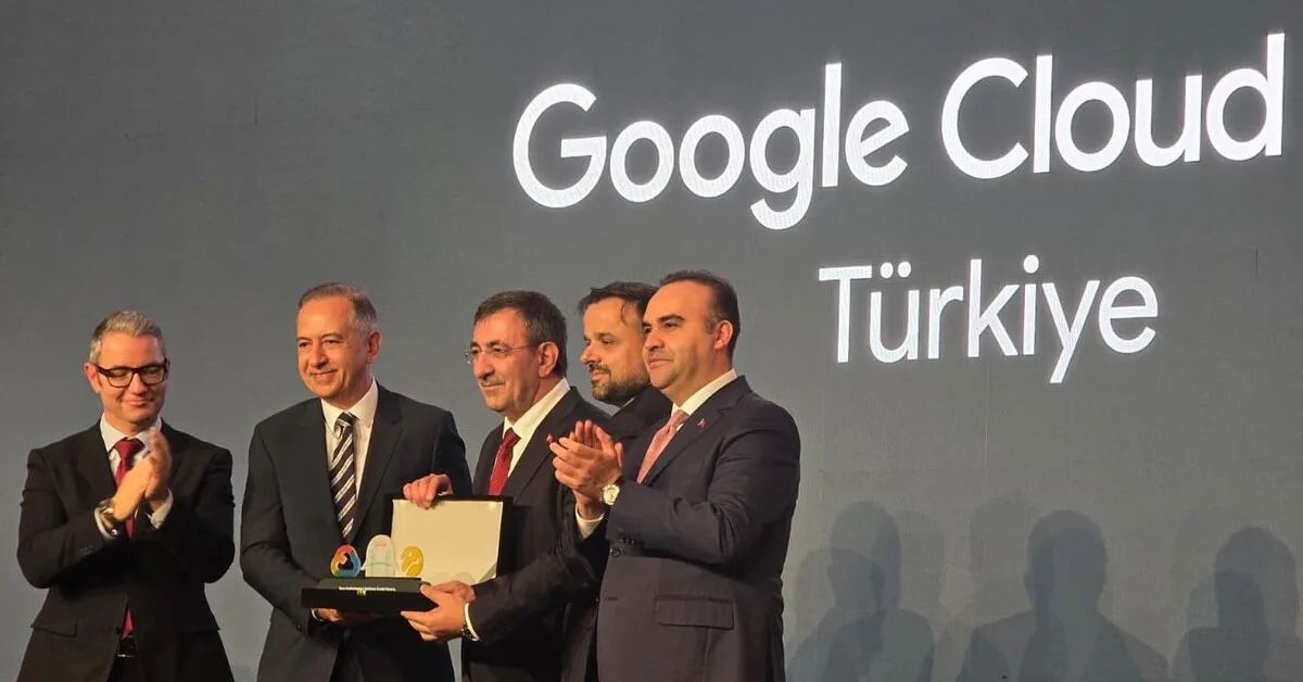 Google, Türkiye'ye 2 milyar dolar daha yatırım yapacak Google, Türkiye'ye 2 milyar dolar daha yatırım yapacak