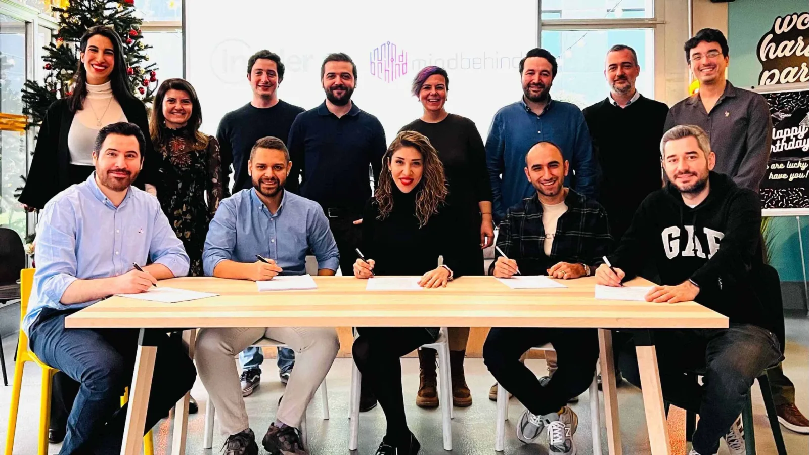 Insider, diyalog bazlı mesajlaşma girişimi MindBehind’ı satın aldı