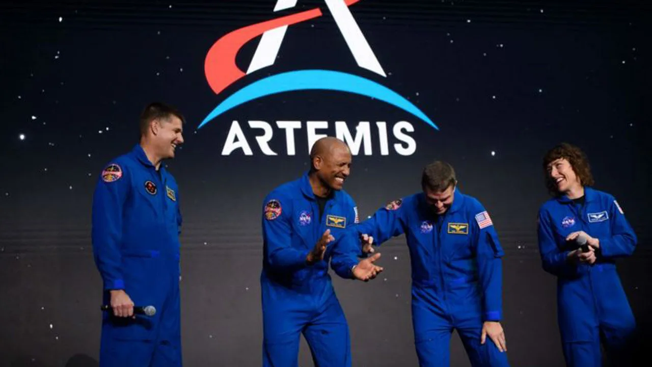NASA, Ay'a göndereceği astronotları açıkladı – görsel 2