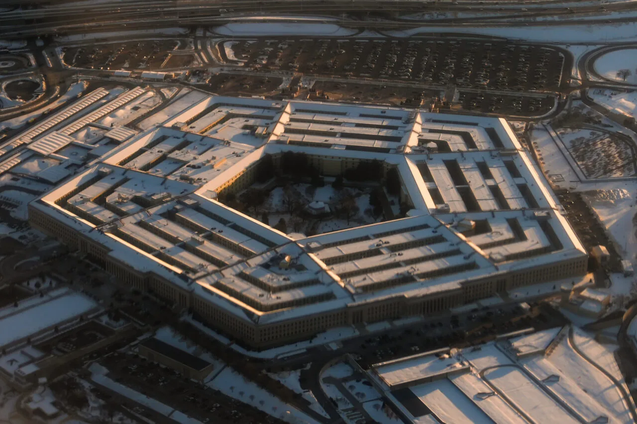 Pentagon, kendi yapay zeka sistemini geliştirmeye başladı