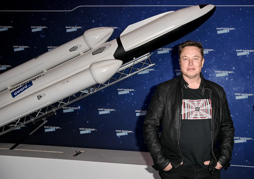 SpaceX ve Tesla, birleşme için ilk adımı attı SpaceX ve Tesla, birleşme için ilk adımı attı