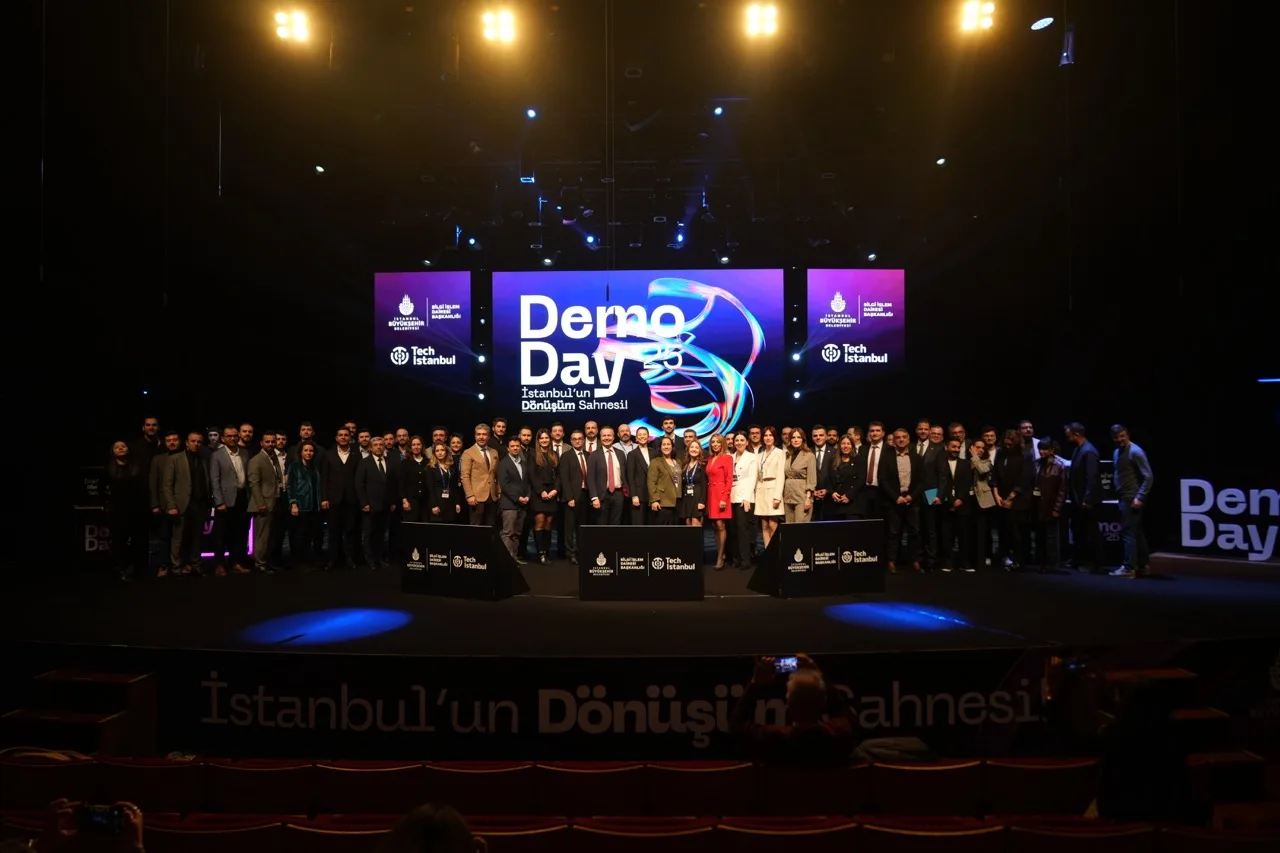 İBB Tech Istanbul Demo Day'de sahne alan 18 girişim