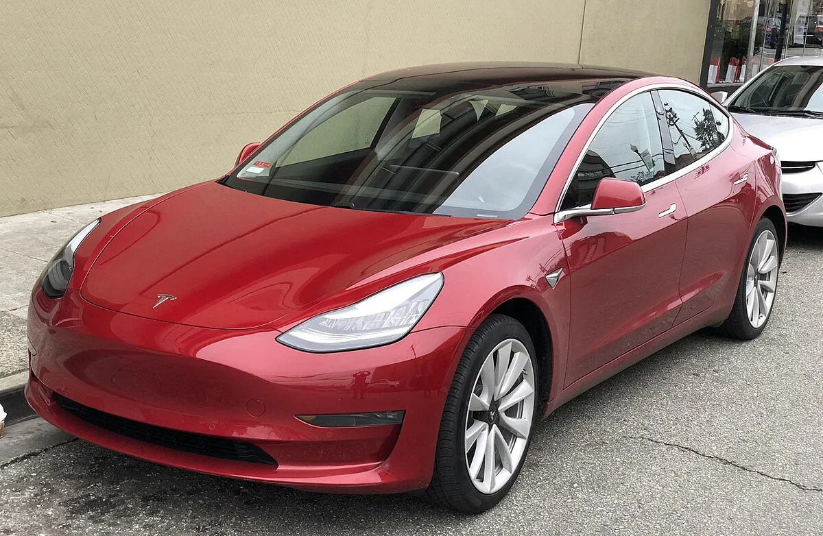Model 3 satıştan kaldırıldı