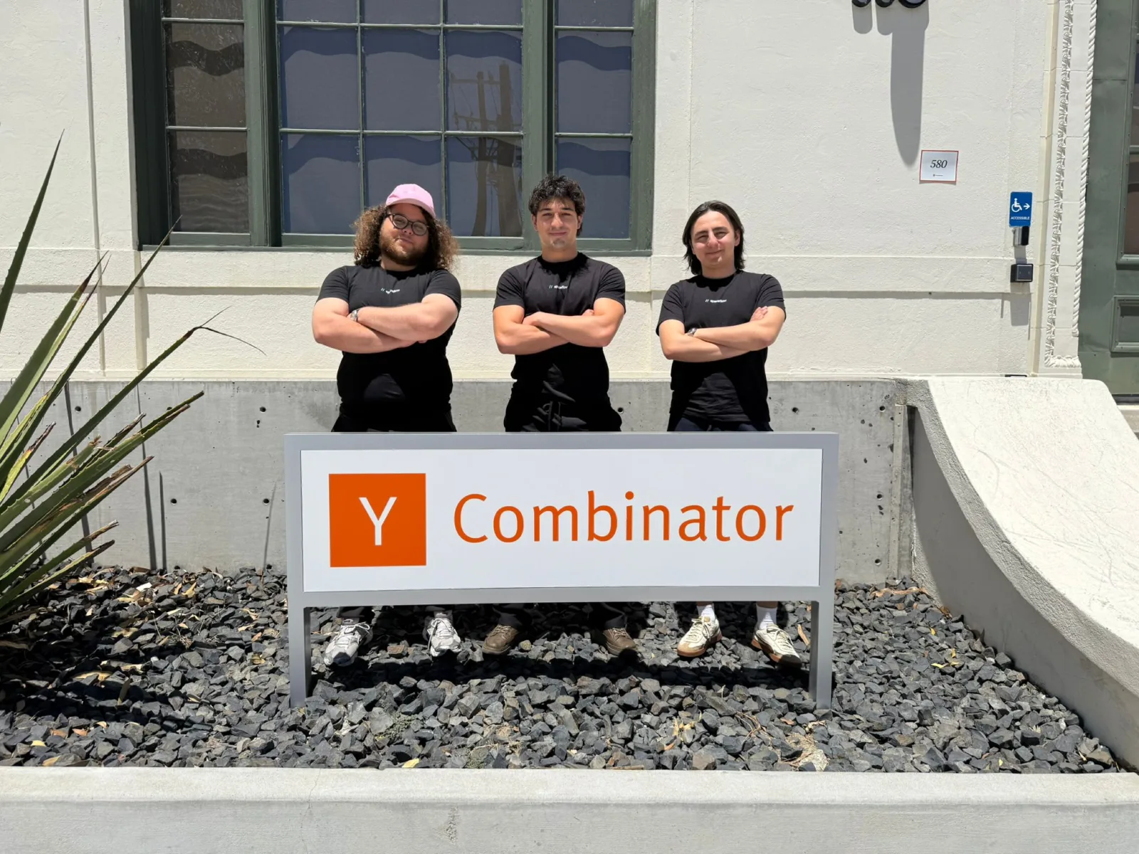 Türk girişimcilerin yapay zeka girişimi Spaceflow, Y Combinator'a kabul edilerek 1 milyon dolar yatırım aldı