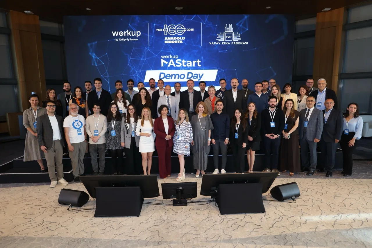 Türkiye İş Bankası Workup AStart programından mezun olan 8 girişim