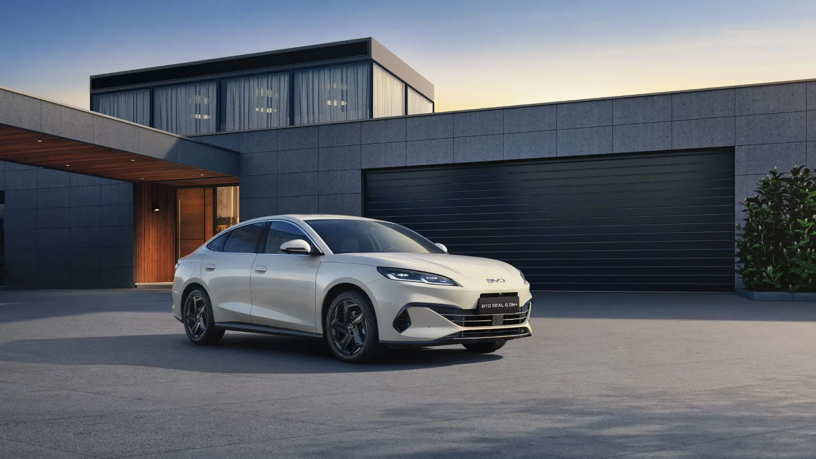 BYD, 2027 yılında solid-state batarya teknolojisine geçiş yapacağını duyurdu