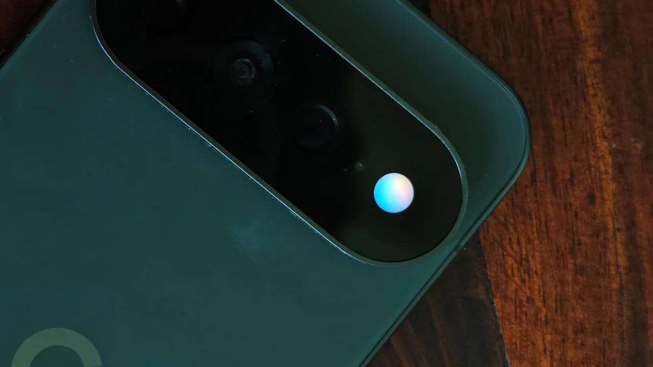 Google Gemini, yakında kullanıcılar adına telefon görüşmesi yapabilir