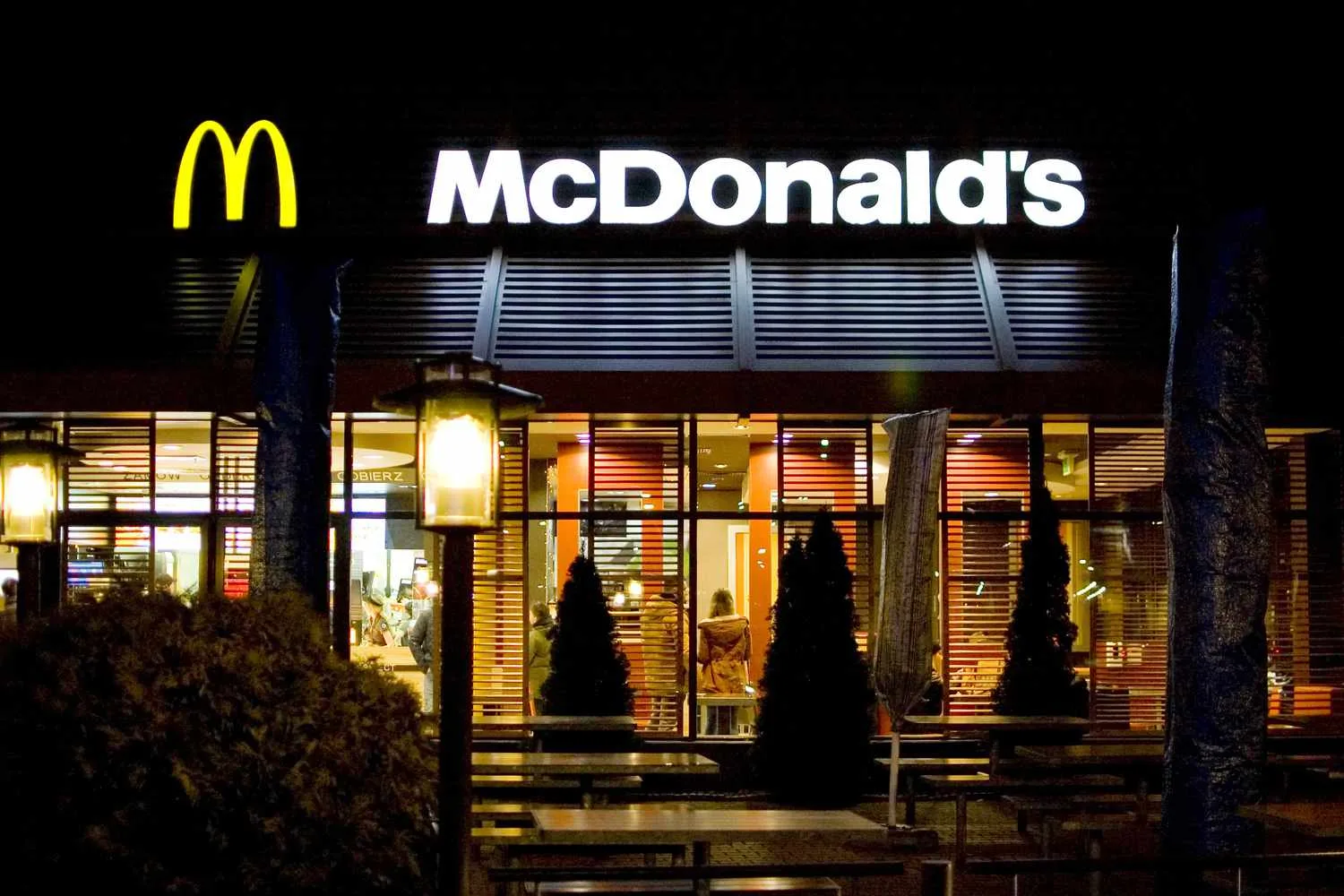 McDonald's, burger fiyatlarını yapay zeka ile belirlemeye başladı McDonald's, burger fiyatlarını yapay zeka ile belirlemeye başladı