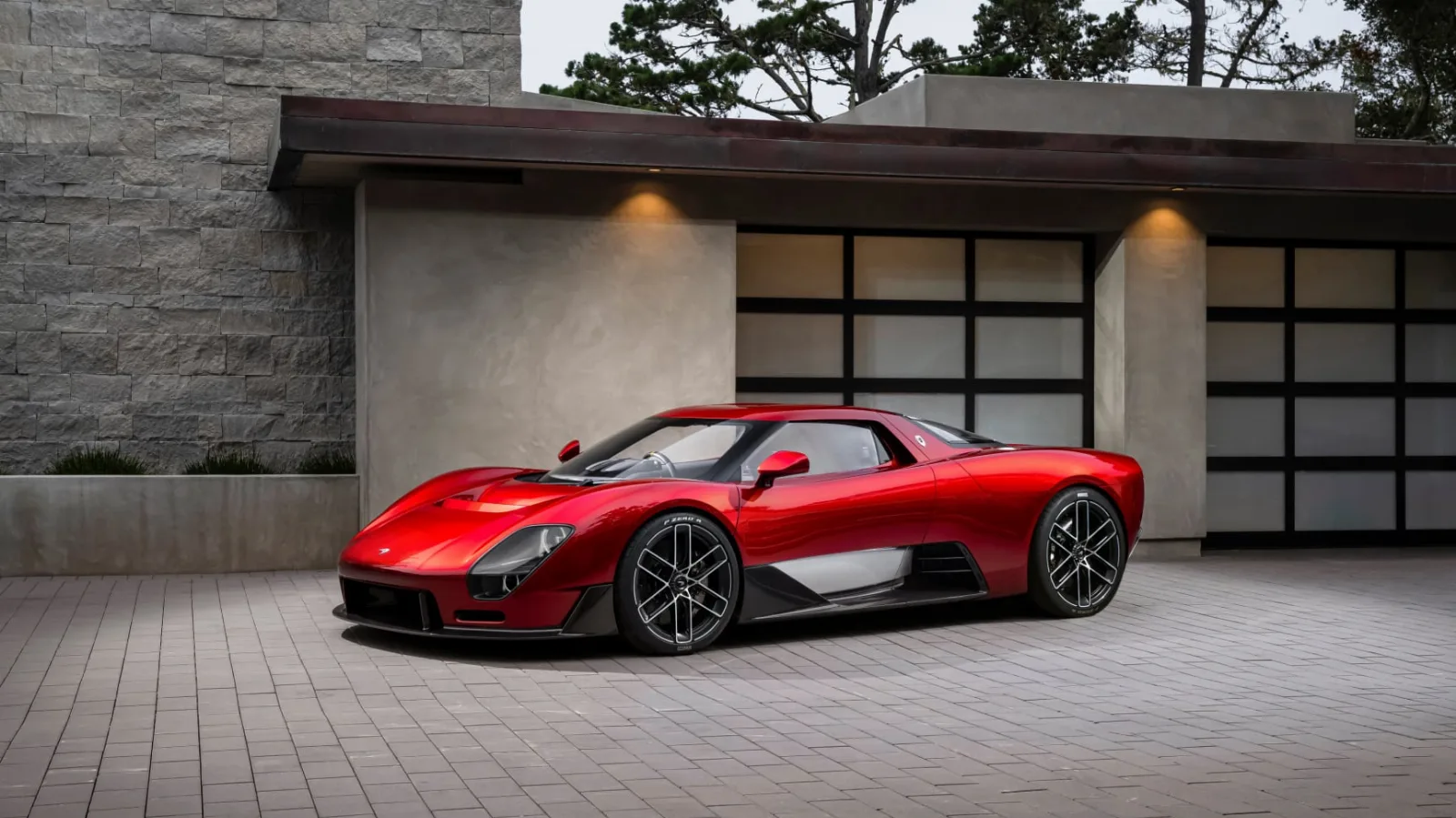 McLaren, geçmişinden ilham alan yeni marka kimliğini duyurdu McLaren, geçmişinden ilham alan yeni marka kimliğini duyurdu