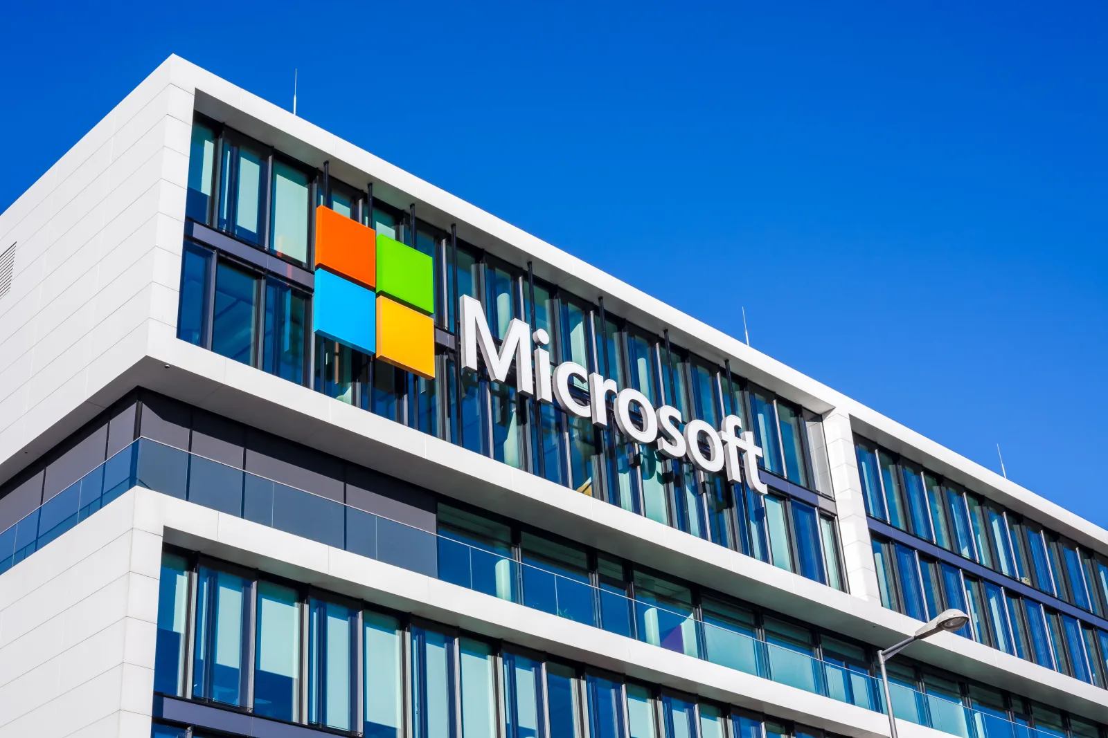 Microsoft: Yapay zeka modellerimiz, tıbbi vakaları teşhis etmede doktorlardan daha başarılı